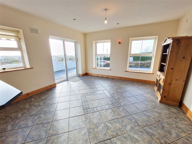 6 Shannon Heights, Kilrush, Co. Clare