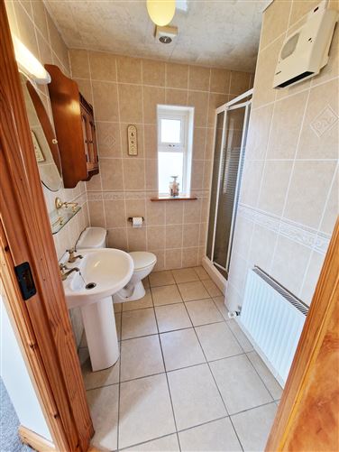 6 Shannon Heights, Kilrush, Co. Clare