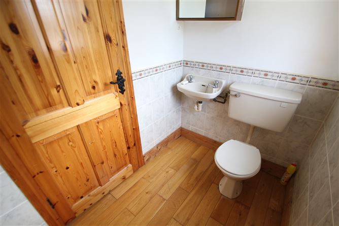 6 The Gardens, Owenabue Heights, Carrigaline, Cork
