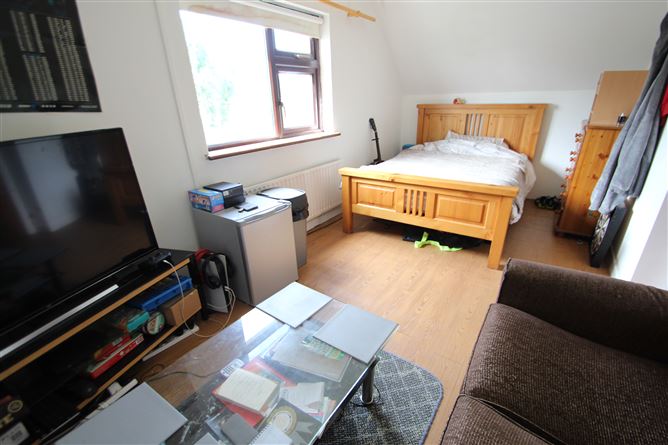 6 The Gardens, Owenabue Heights, Carrigaline, Cork