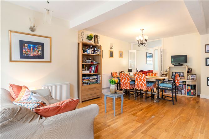 22 The Crescent, Boden Park, Rathfarnham, Dublin 16