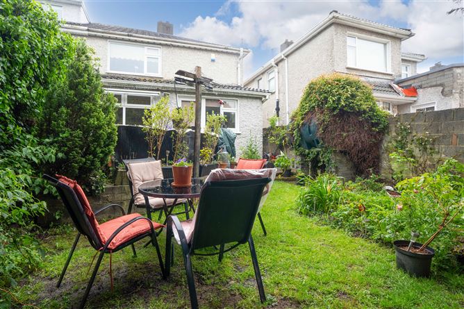 22 The Crescent, Boden Park, Rathfarnham, Dublin 16