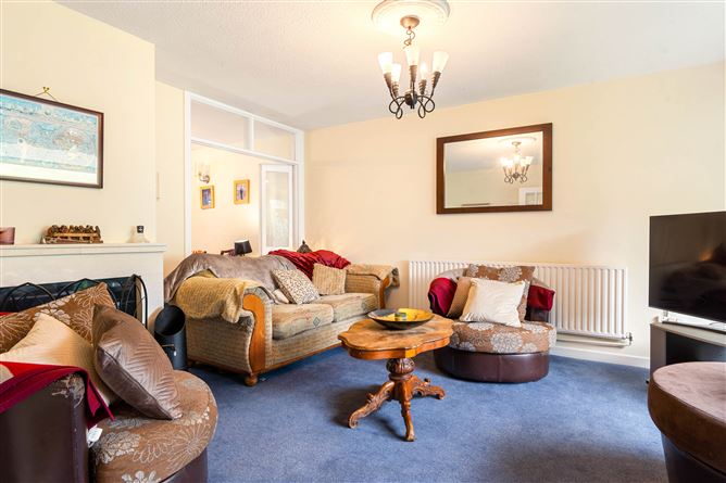 22 The Crescent, Boden Park, Rathfarnham, Dublin 16