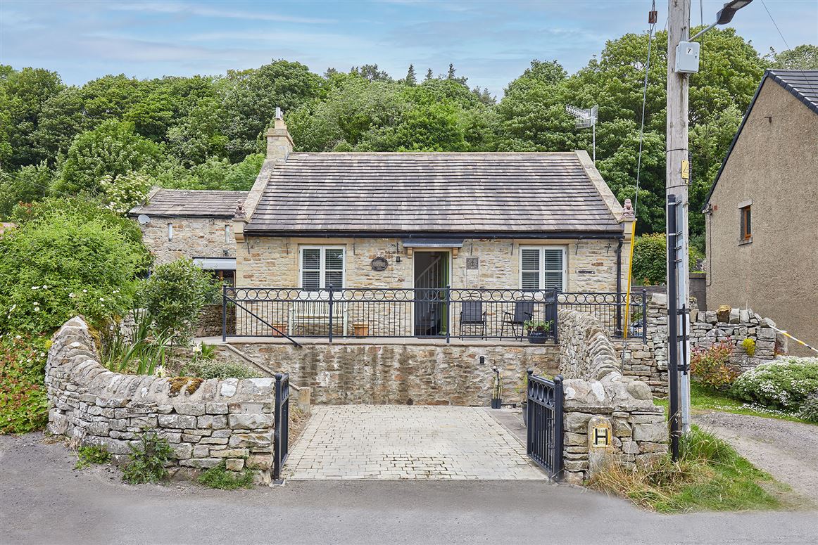 Modern Bliss,Preston-under-Scar,North Yorkshire,United Kingdom