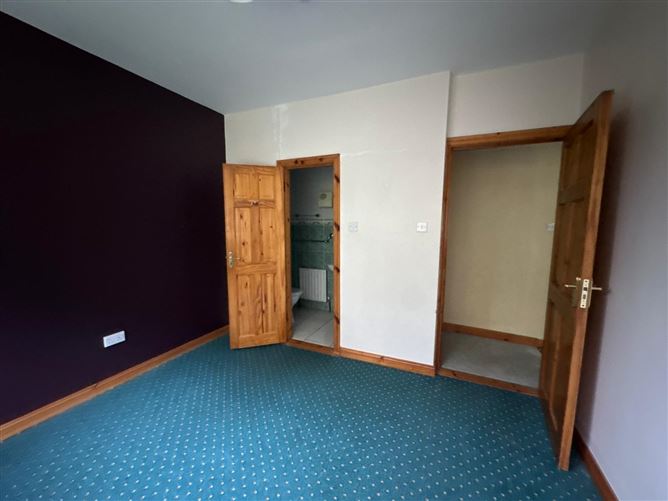 Derry Quay Lodge, Ballymagibbon South, Cross, Claremorris, Co. Mayo