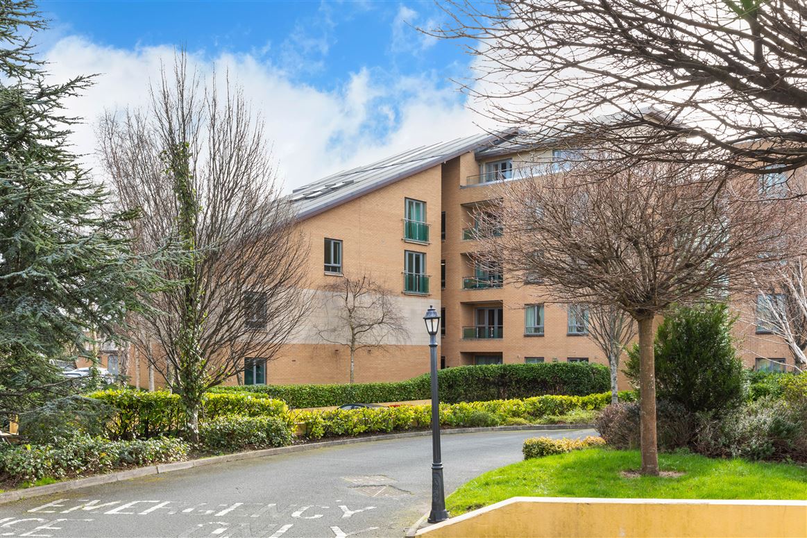 Apartment 11, The Ramparts, Loughlinstown, Dublin 18
