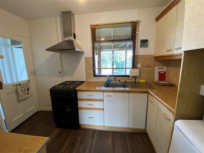 98 Saul Road, Crumlin, Dublin 12 Glavey Auctioneers 4732308 MyHome.ie Residential