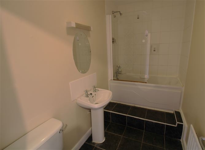 Photo 12 of 13 — 12 Beechfield Way, Clonee, Dublin 15
