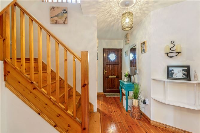 2 Teeling Gardens, Ballisodare, Co. Sligo