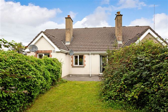 2 Teeling Gardens, Ballisodare, Co. Sligo