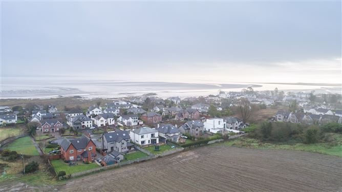 Village Green, Blackrock, Louth