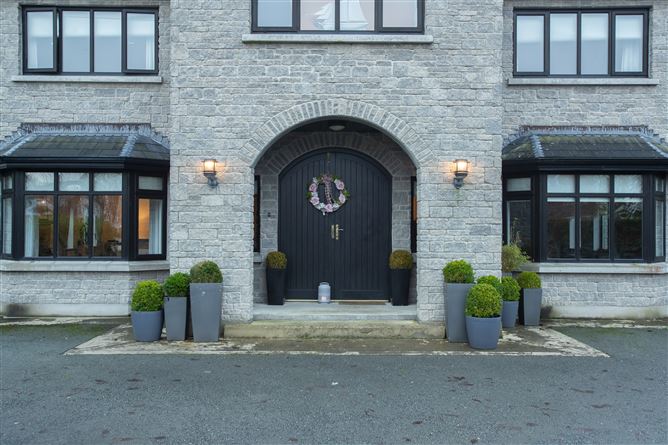 Village Green, Blackrock, Louth