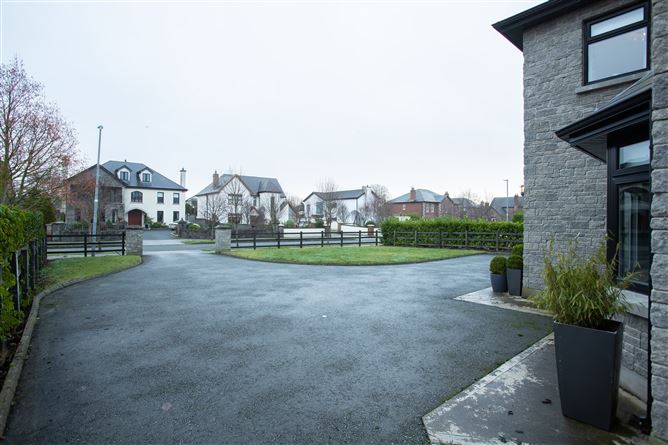 Village Green, Blackrock, Louth