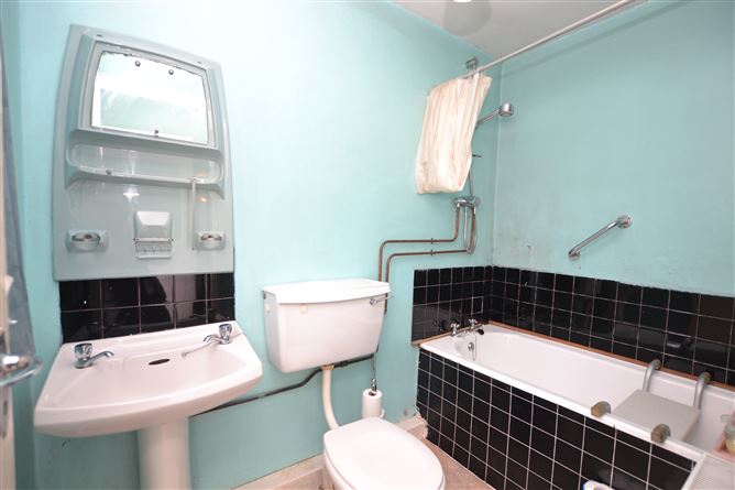 11 Pearse Street, Gorey, Wexford