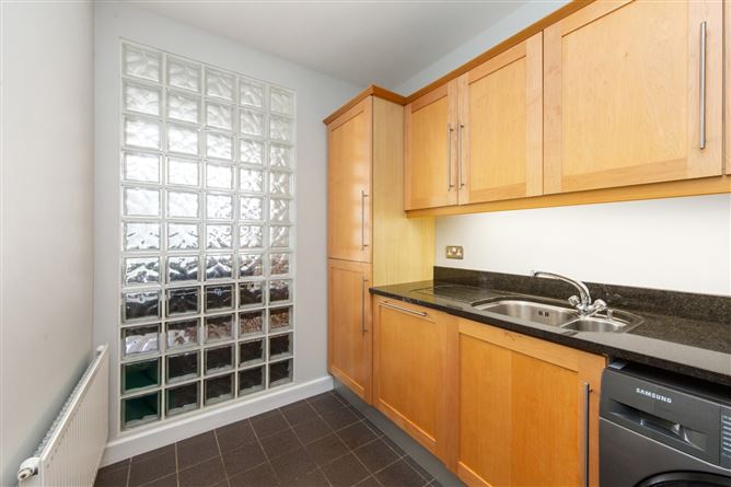 18 Dodderbank, Milltown, Dublin 6