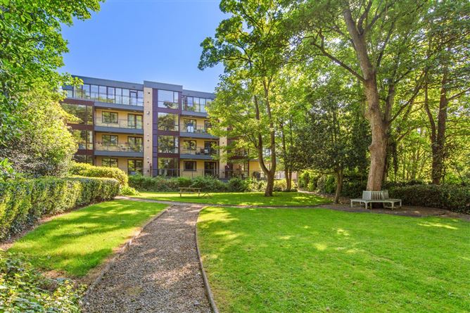 18 Dodderbank, Milltown, Dublin 6
