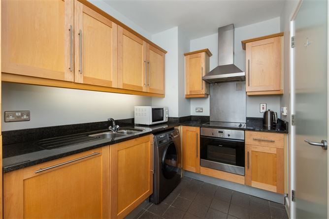 18 Dodderbank, Milltown, Dublin 6