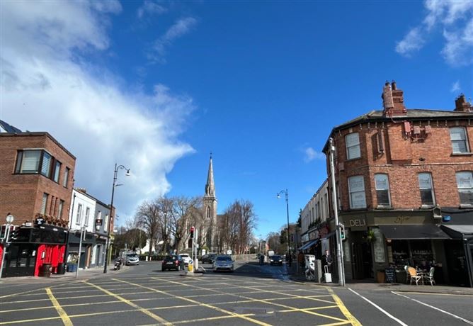 18 Dodderbank, Milltown, Dublin 6