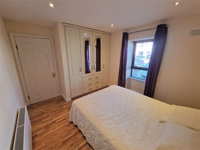 34 Garden View, Clarecastle, Ennis, Clare