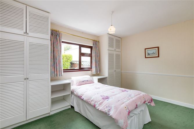 6 Thormanby Woods, Howth, Co. Dublin