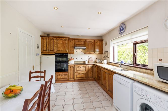 6 Thormanby Woods, Howth, Co. Dublin