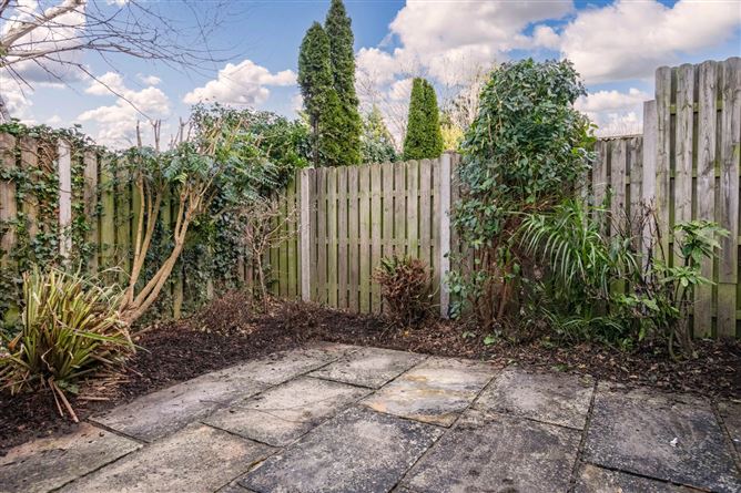 1 Saint Margarets Mews, Newtownpark, Blackrock, Co. Dublin