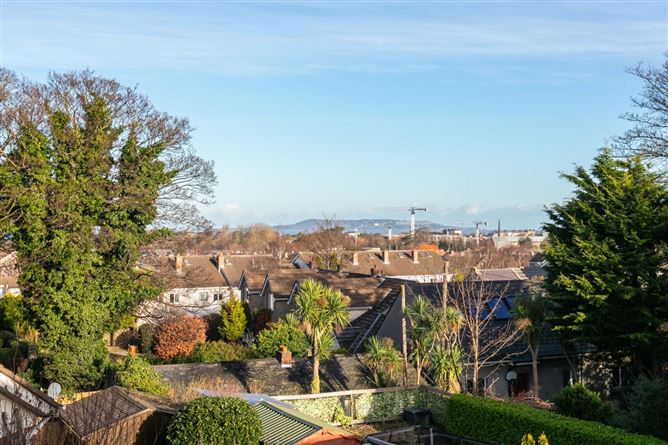 1 Saint Margarets Mews, Newtownpark, Blackrock, Co. Dublin