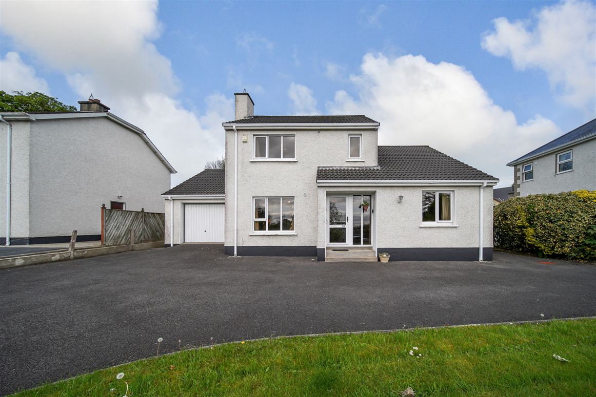 27 Orchard Grove, Letterkenny, Co. Donegal