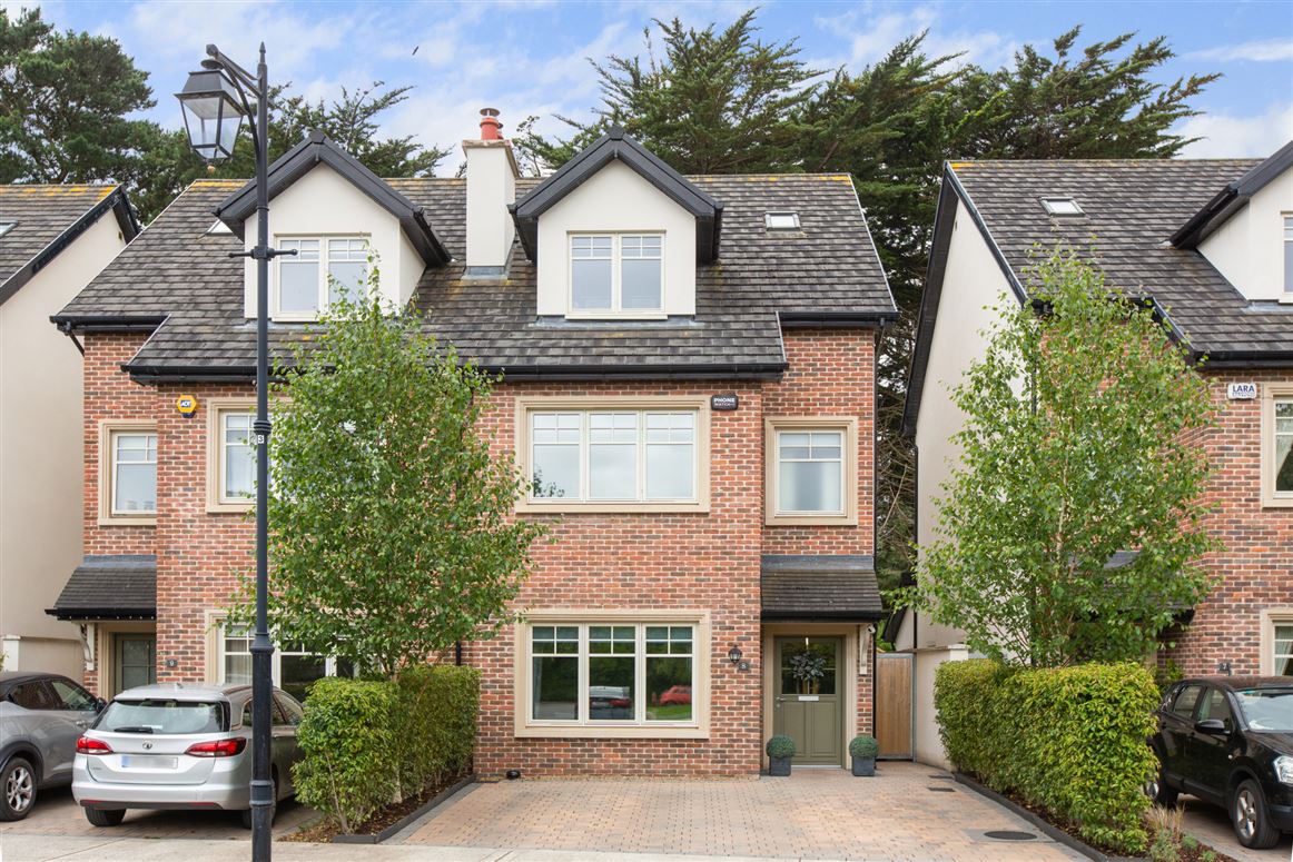 8 Inglenook Wood, Glenamuck Road, Carrickmines, Dublin 18