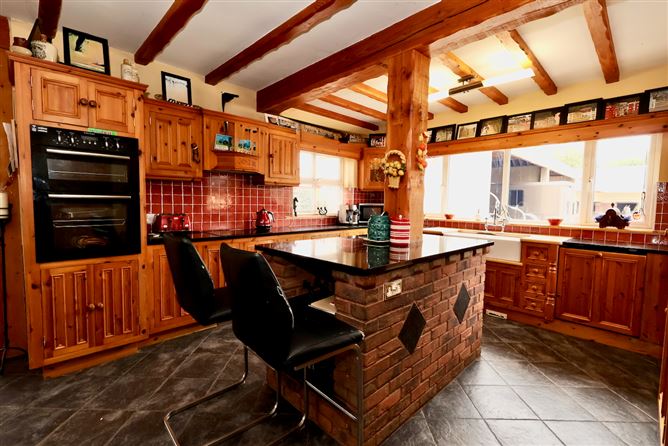 Creaghduff Stables, Coosan, Athlone, Westmeath