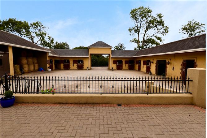 Creaghduff Stables, Coosan, Athlone, Westmeath