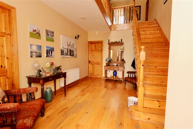 Creaghduff Stables, Coosan, Athlone, Westmeath