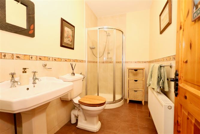 Creaghduff Stables, Coosan, Athlone, Westmeath
