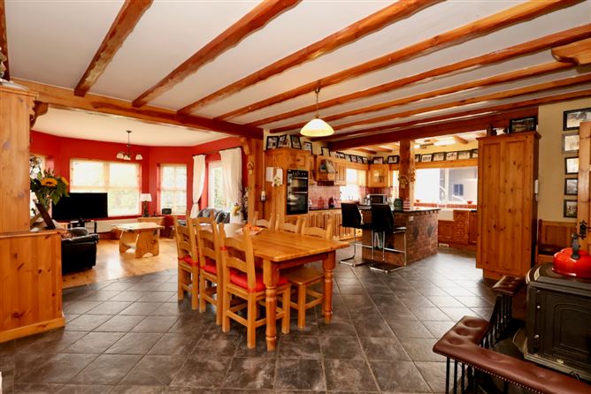 Creaghduff Stables, Coosan, Athlone, Westmeath
