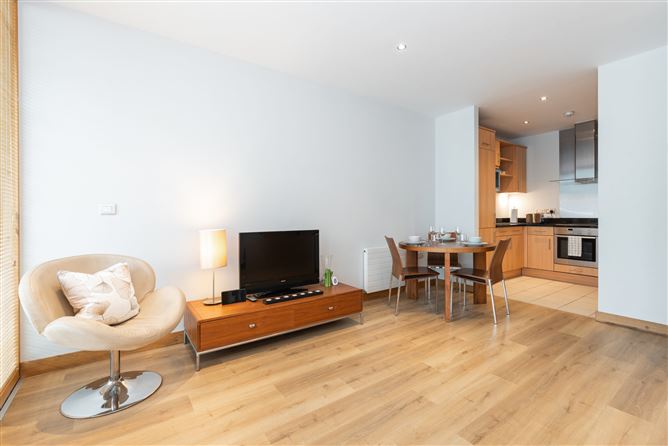 96 Kirkpatrick House, Spencer Dock, IFSC, Dublin 1