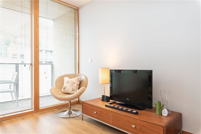 96 Kirkpatrick House, Spencer Dock, IFSC, Dublin 1