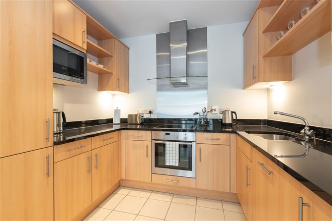 96 Kirkpatrick House, Spencer Dock, IFSC, Dublin 1