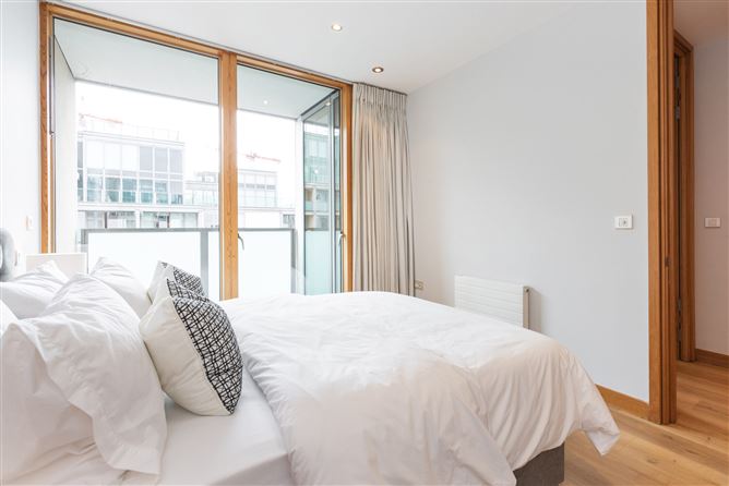 96 Kirkpatrick House, Spencer Dock, IFSC, Dublin 1