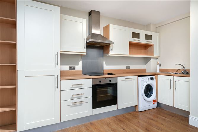Photo 11 of 25 — 61 Hunters Green, Ballycullen, Dublin 24