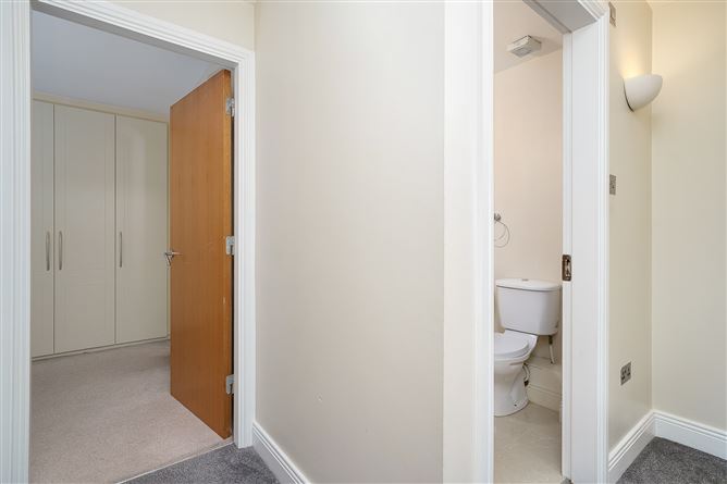Photo 16 of 25 — 61 Hunters Green, Ballycullen, Dublin 24