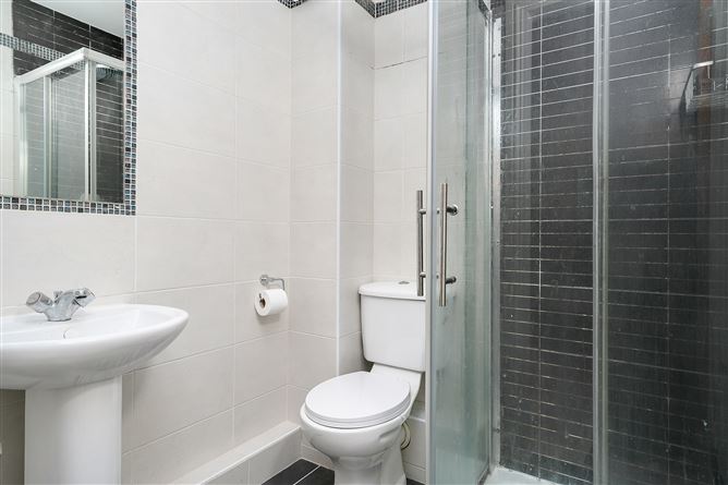 Photo 15 of 25 — 61 Hunters Green, Ballycullen, Dublin 24