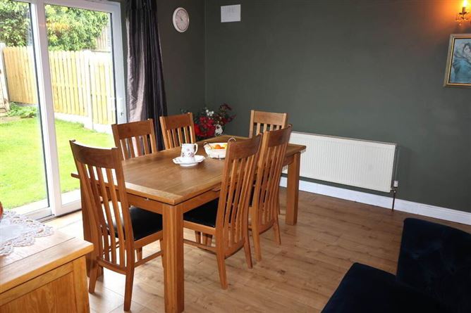7 Rosslands, Roscrea, Tipperary