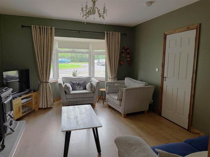 7 Rosslands, Roscrea, Tipperary