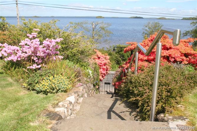 Derrymoyle Lodge, Glann Road, Oughterard, Galway