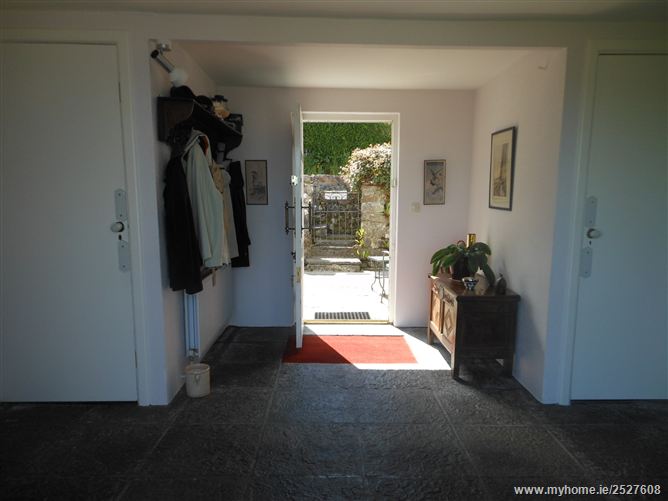 Derrymoyle Lodge, Glann Road, Oughterard, Galway