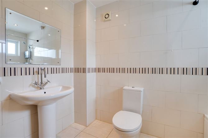 206 Whitecliff, Whitechurch Road, Rathfarnham, Dublin 16