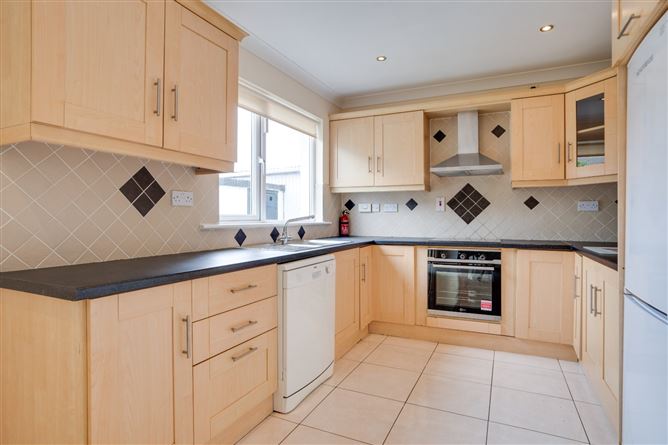 206 Whitecliff, Whitechurch Road, Rathfarnham, Dublin 16