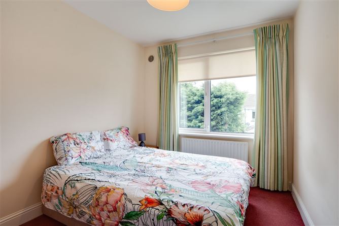 206 Whitecliff, Whitechurch Road, Rathfarnham, Dublin 16
