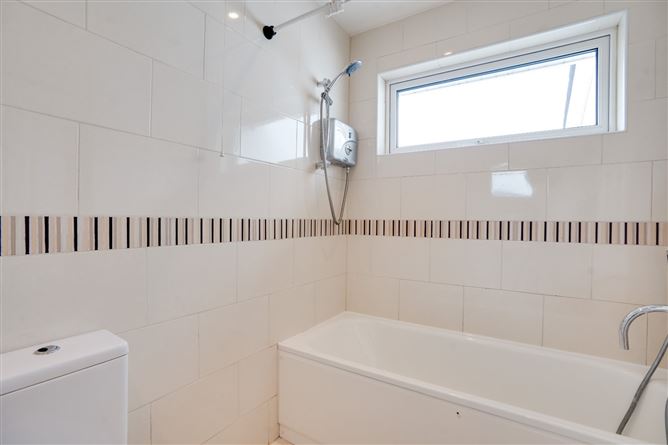 206 Whitecliff, Whitechurch Road, Rathfarnham, Dublin 16