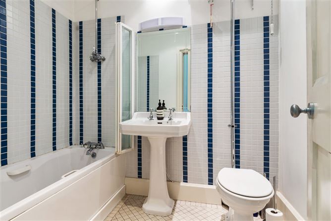 6 Convent Hall, Mount St. Anne's, Milltown, Dublin 6